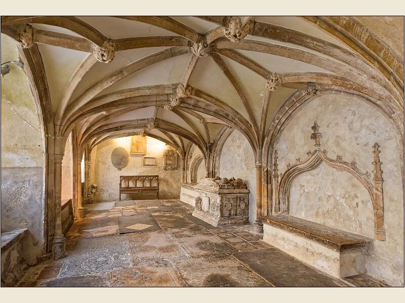 3 St John's Crypt