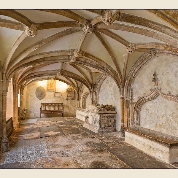 3 St John's Crypt