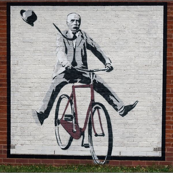 Edward Elgar Cycling
