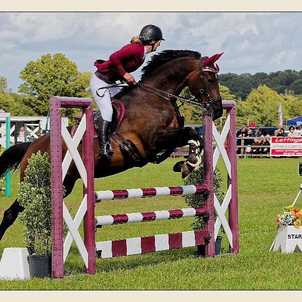 Frome Show 7-Over The Fence