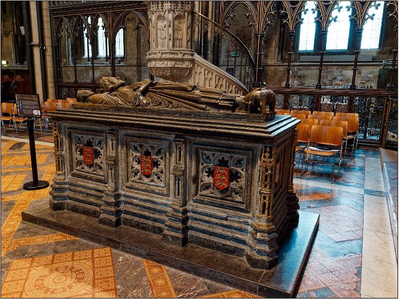 King John's Tomb Worcester Cathedral