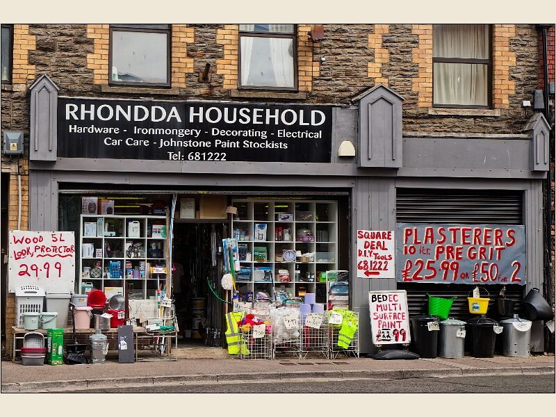 Porth 8 The Hardware Store