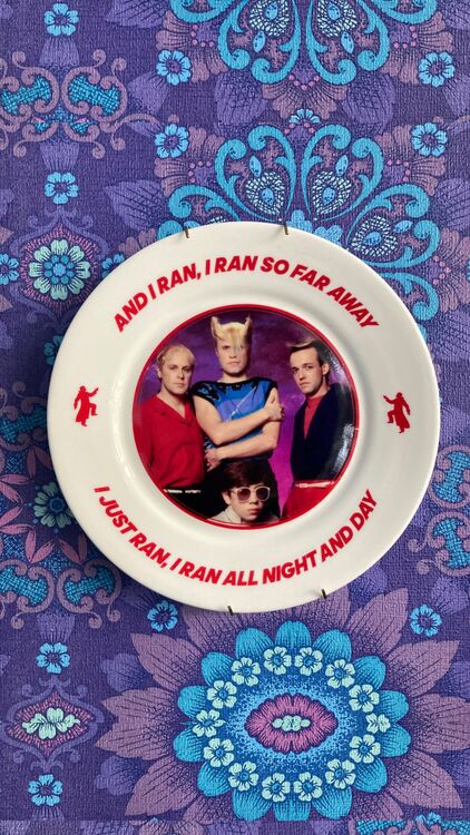 Flock of Seagulls Pop Plate