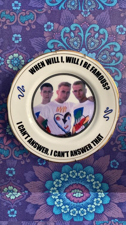 Bros Pop Plate