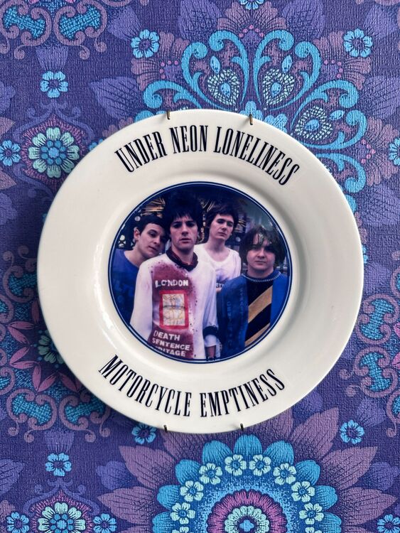 Manic Street Preachers pop plate