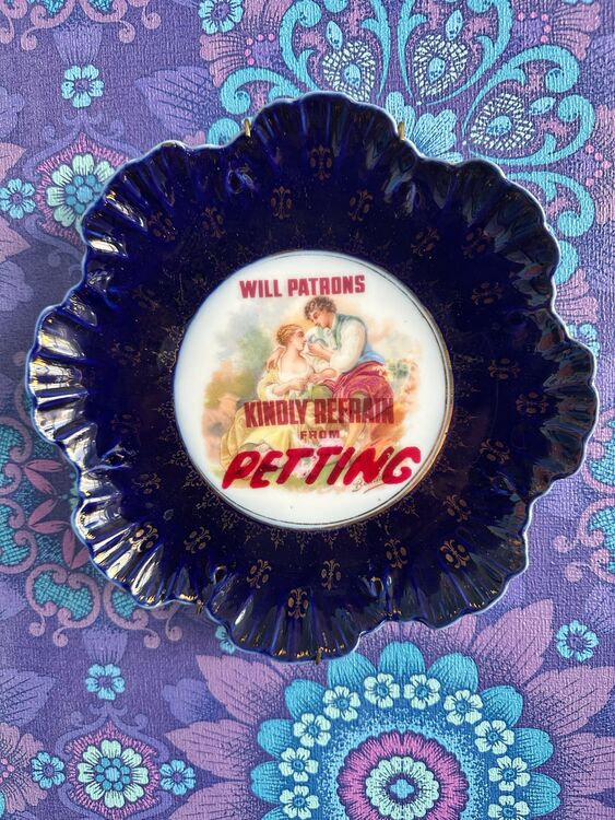 No Petting vintage plate