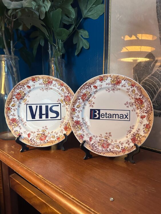 VHS/Betamax vintage plates