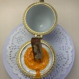 EggsQuisite Graphic Pink