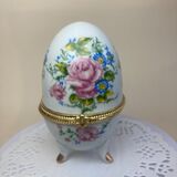 EggsQuisite Pink Roses