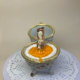 EggsQuisite Red Flowers