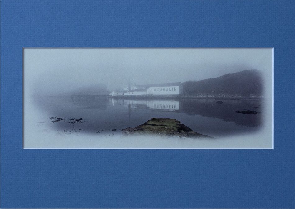 Nr. 14 Lagavulin Distillery misty, A4 25x10cm, Auflage 3 Exemplare, Preis 70,- EUR