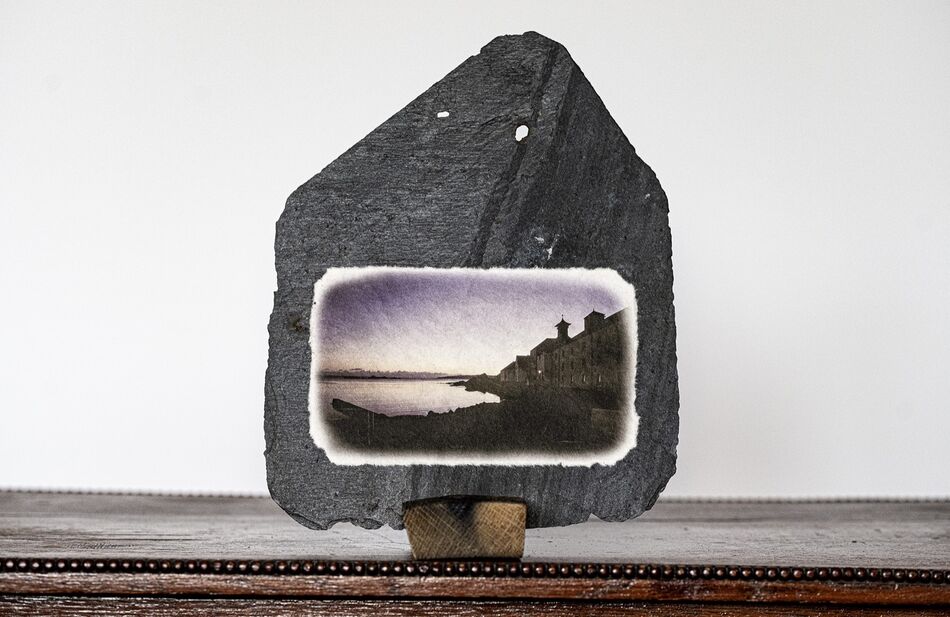 Nr. 10, Laphroaig_at-night, Schindelgröße:20x25, Bildgröße:16x10, Preis: 190,- EUR
