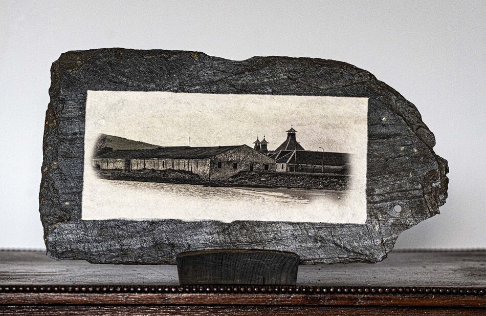 Nr. 16, Port-Ellen_old, Schindelgröße:38x20, Bildgröße:26x12, Preis: 249,- EUR