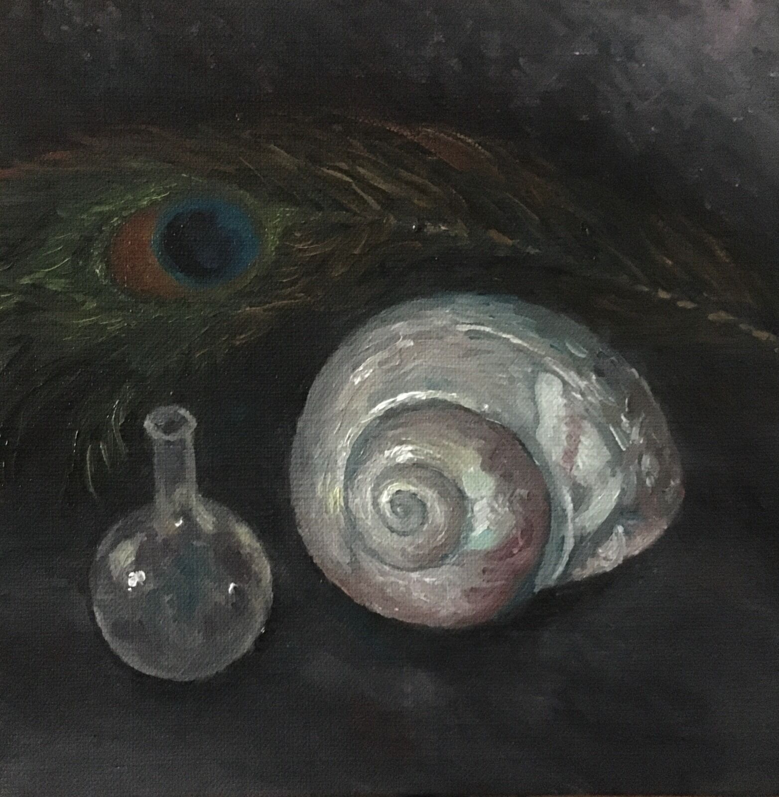 0124 S large Shell, a Tiny Vase and a Feather