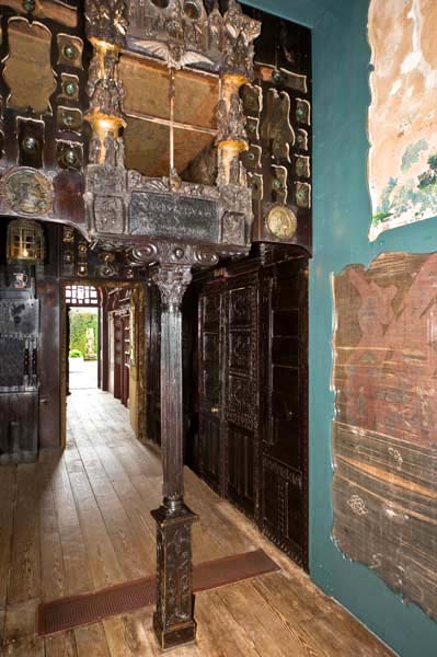 Hauteville House entrance hall.
