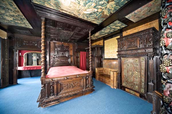 Victor Hugo's bedroom.