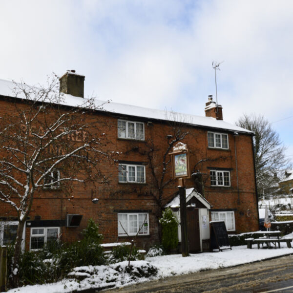 Peartree Inn in Snow