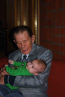 GammelFarfar o Liam.