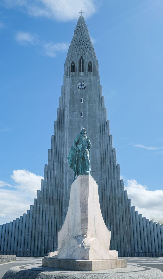 Leif Eriksson and the Hallgrimskirkja