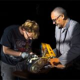 Many Hands make Light Work RS