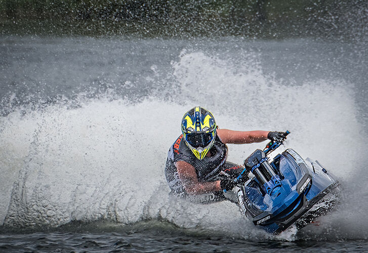 Carving the Wake