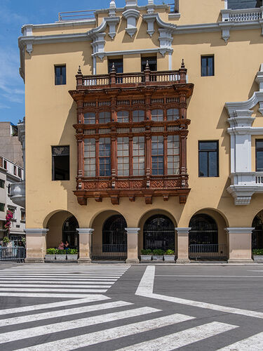 Balcony that Watches