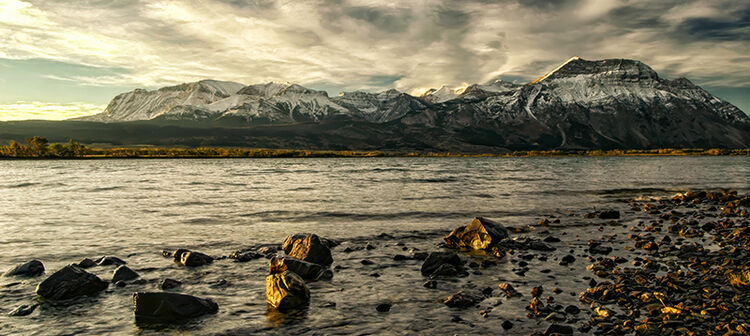 Early Morning at Knights Lake