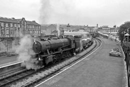 Simmering in Keighley Station