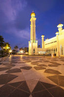 Omar Ali Saifuddien Mosque, Bandar Seri Begawan, Brunei
