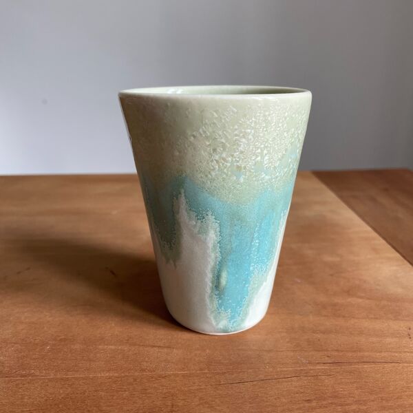Moss green cup, front Cup5-1