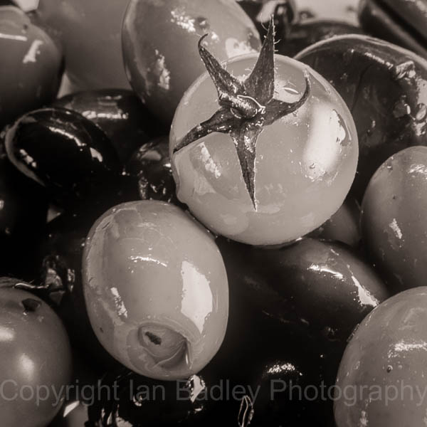 Olives and tomato