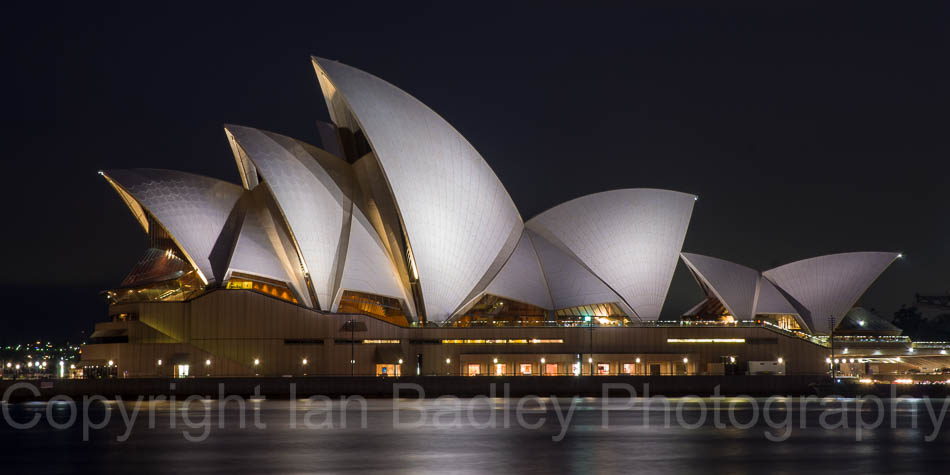 Australia, Sydney Opera House at night