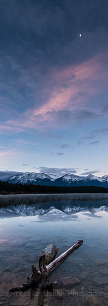 Canada, Jasper National Park, Twilight before dawn