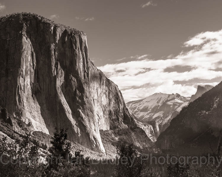 El Capitan mountain rock face and Tunnel View, Yosemite National Park, California, USA