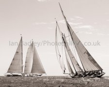 Classic boats on different tack