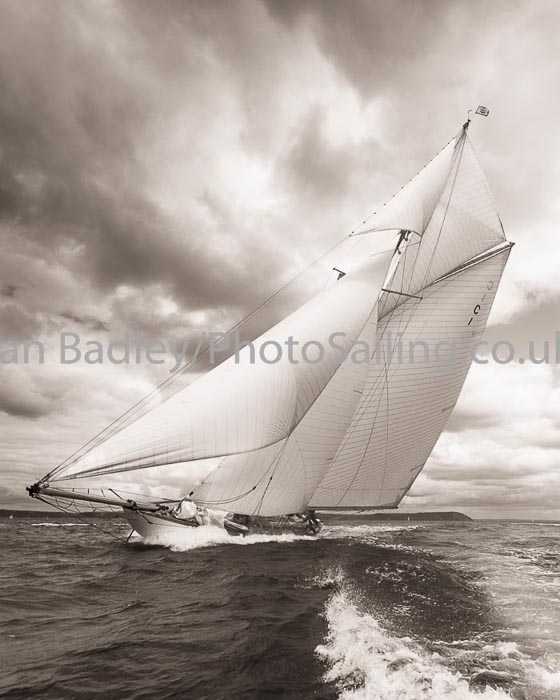 Mariquita Close Hauled