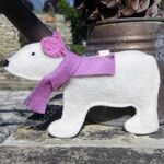 Mrs PB and her pink accessoires...