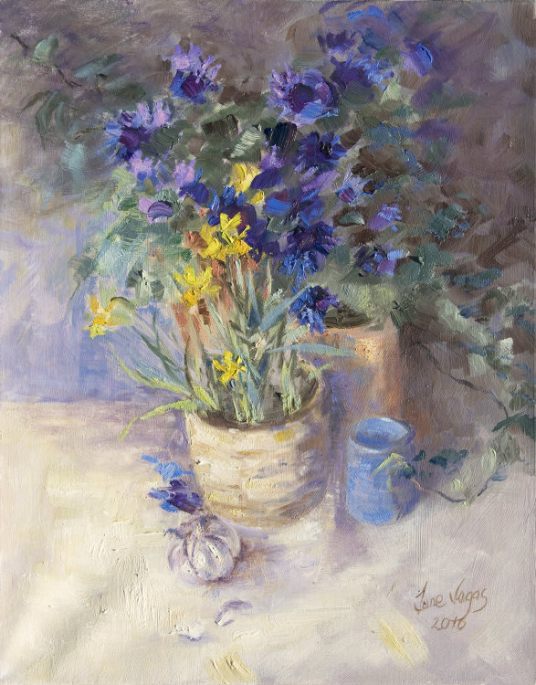 Potted plants and garlic