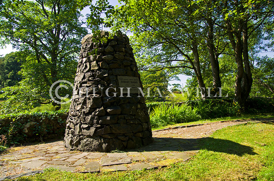 Burns Monument in Glen Afton