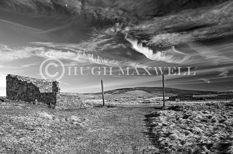 Gateway to Cairn Table