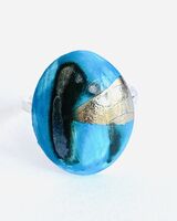 Blue porcelain ring with silver lustre.