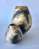 Group of 2 smoke fired pots.