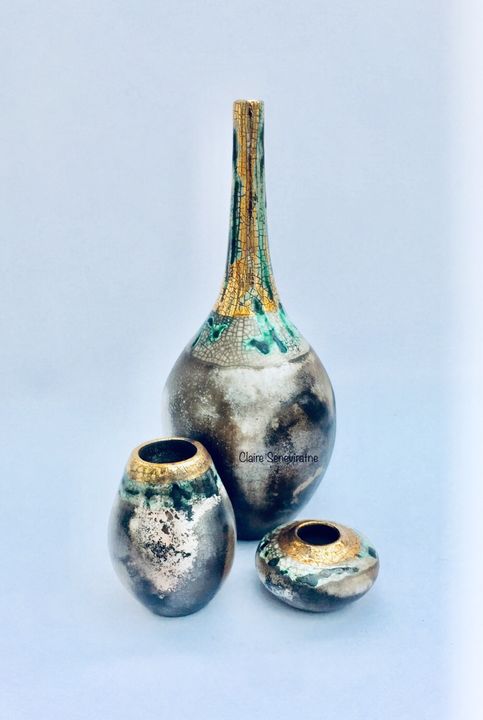 Collection of pots.