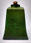 green bell form vessel