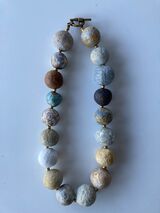 large bead necklace L3