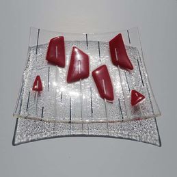 red and clear square dish