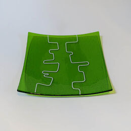 green wiggle square dish