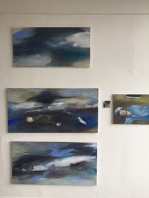 faraway plus absent figure