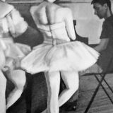 DUP 707 from photo taken by Alfred Eisenstaedt A3