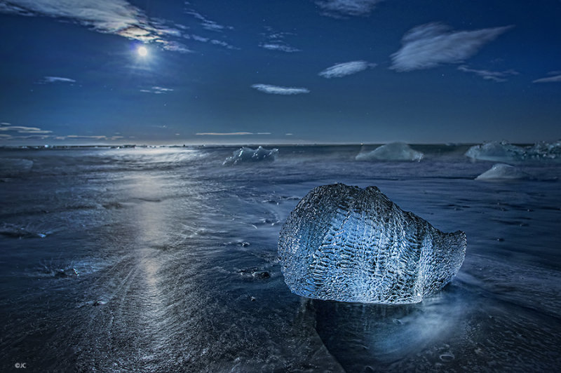 Cold blue moon